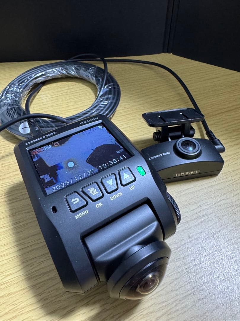 HDR361GW　コムテックドラレコ　前後カメラ　360°
