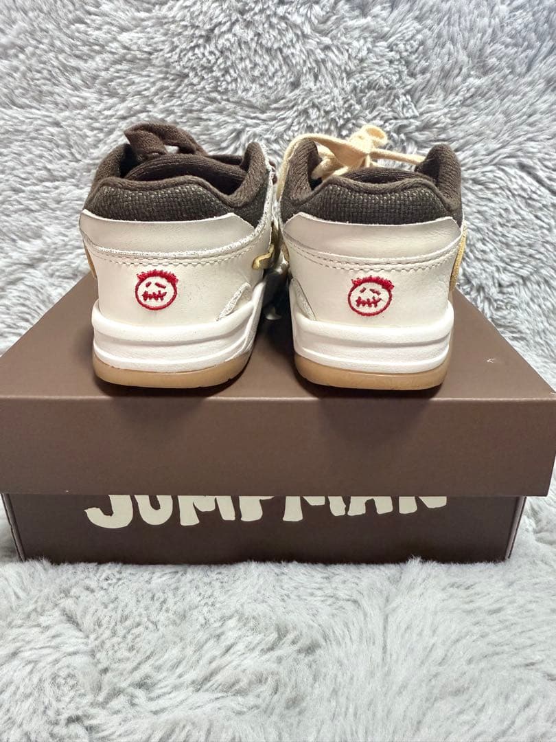 トラヴィス・スコット x ナイキ TD ジョーダン ジャンプマン ジャック TR