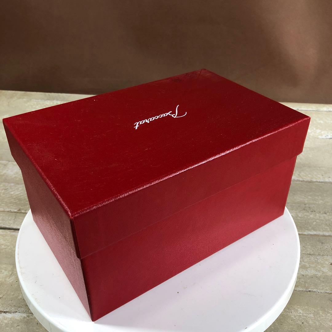 ✨バカラ　クリスタルガラス 犬のオブジェ 秋田犬　刻印あり　未使用