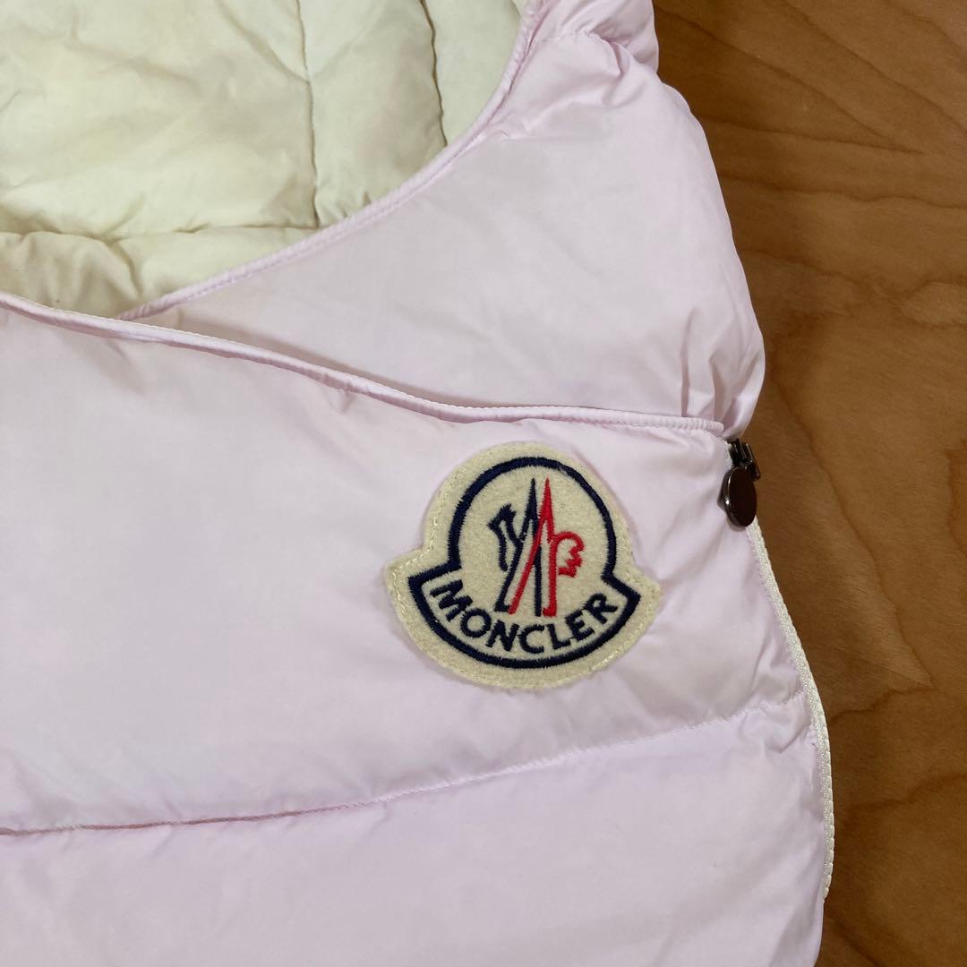 MONCLER ピンク ダウンおくるみ