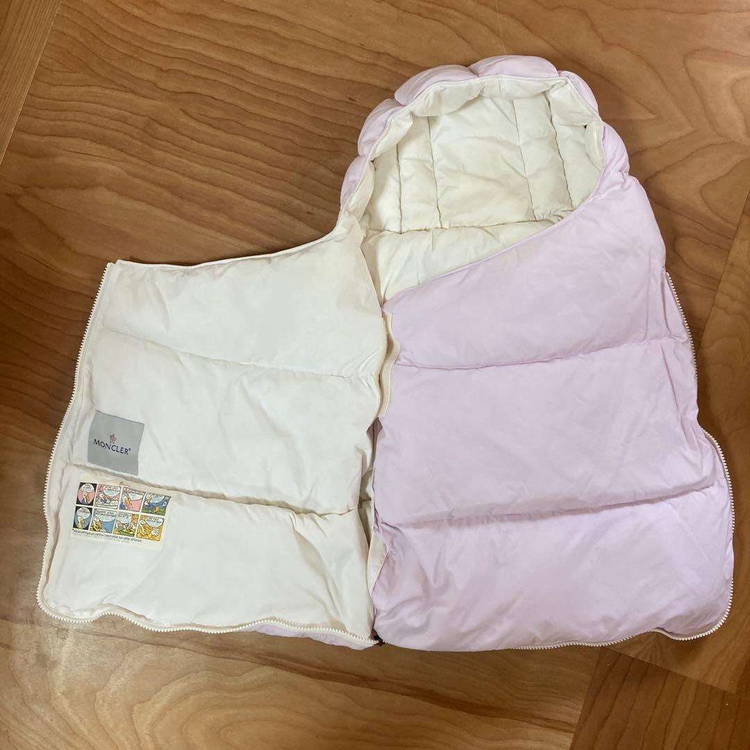 MONCLER ピンク ダウンおくるみ