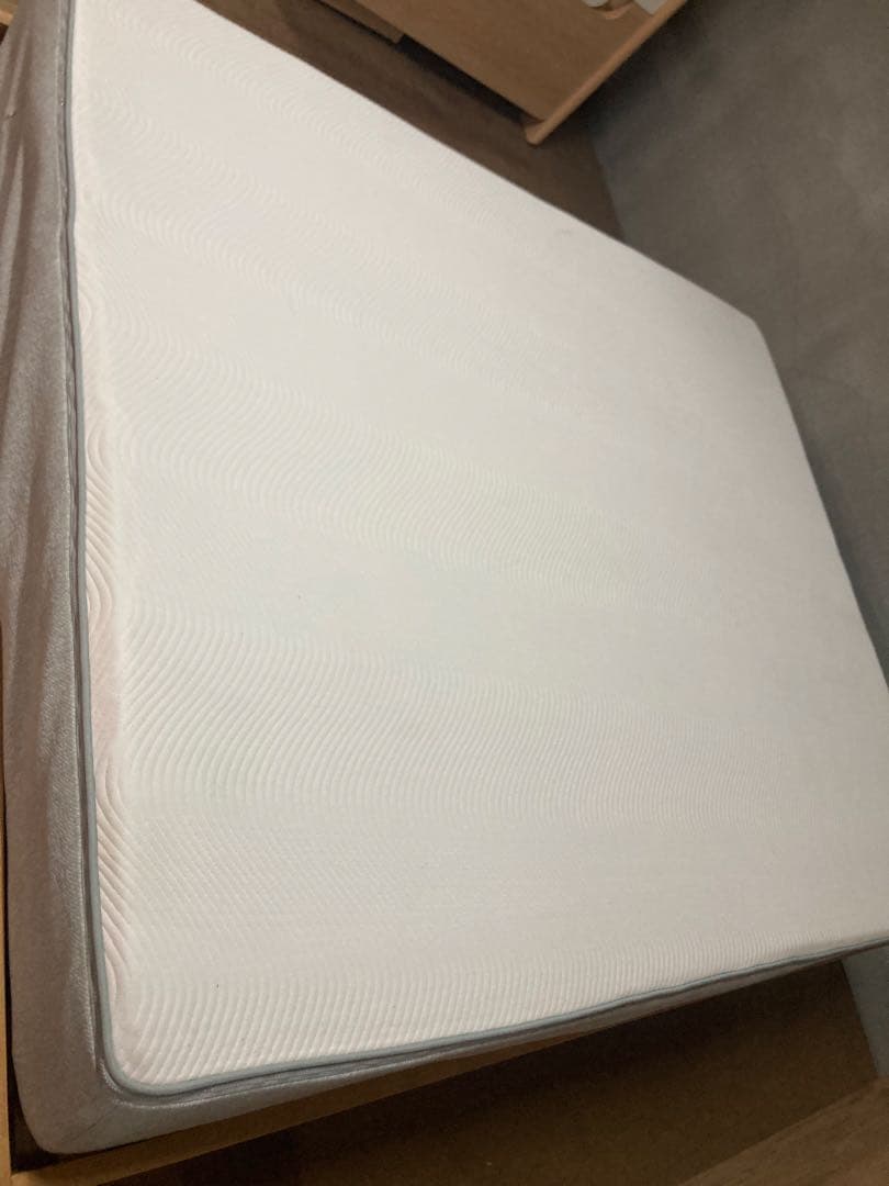 ⑫ （在庫処分セール）ＮＥＷコアラマットレス【クイーン】訳あり
