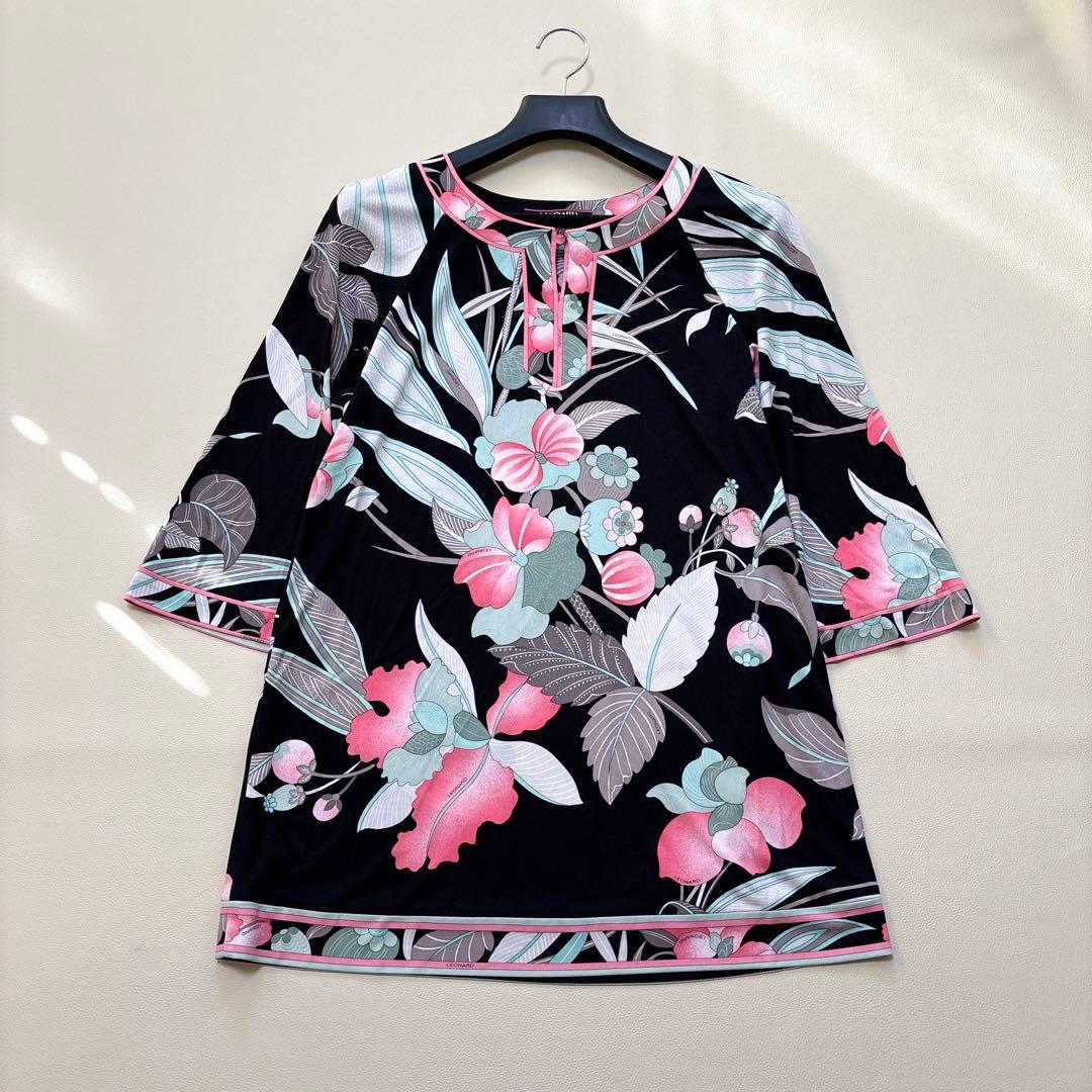 美品✨レオナール カンカン素材 チュニック フレア 花柄 ゆったり 40