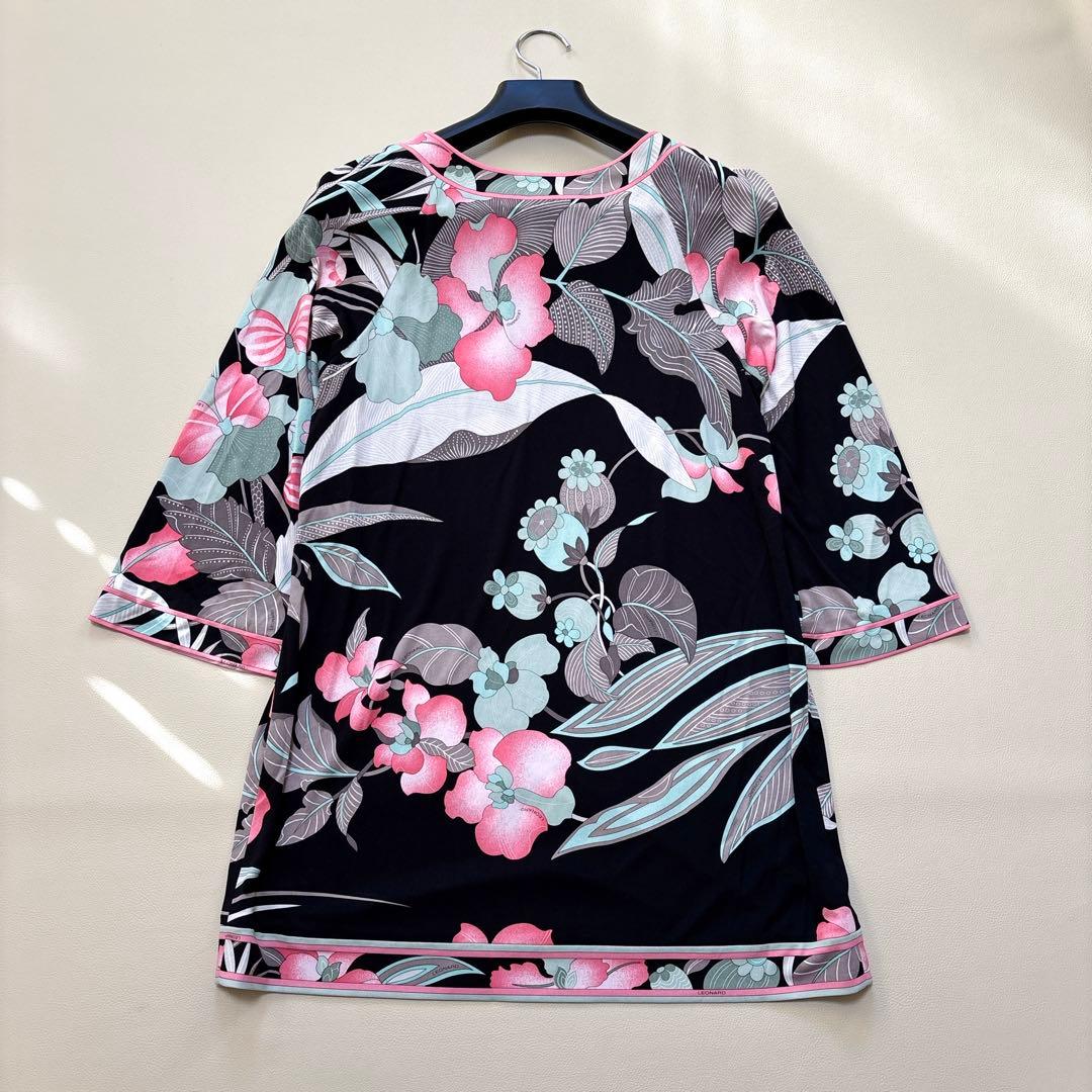 美品✨レオナール カンカン素材 チュニック フレア 花柄 ゆったり 40