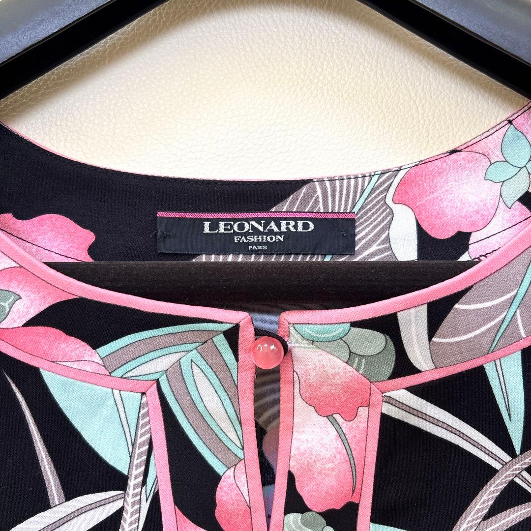 美品✨レオナール カンカン素材 チュニック フレア 花柄 ゆったり 40