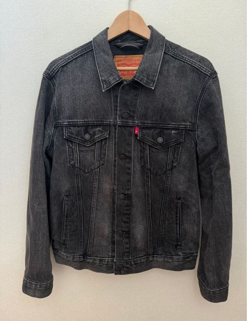 よ*だ様 Levi’sリーバイス ブラック デニム ジャケット ジージャン M
