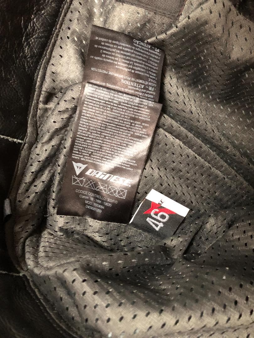 Dainese 革製バイクパンツ