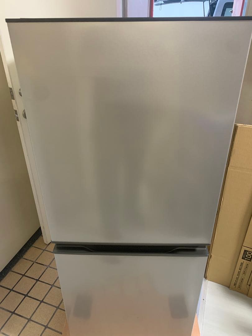 冷蔵庫 シャイニーシルバー AQR-14RBK-S 137L 2024年 大阪