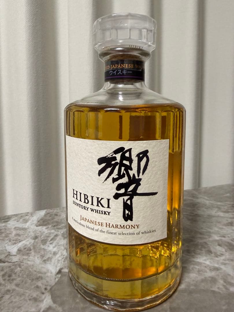 新品　響　ウイスキー ジャパニーズハーモニー700ml　サントリー
