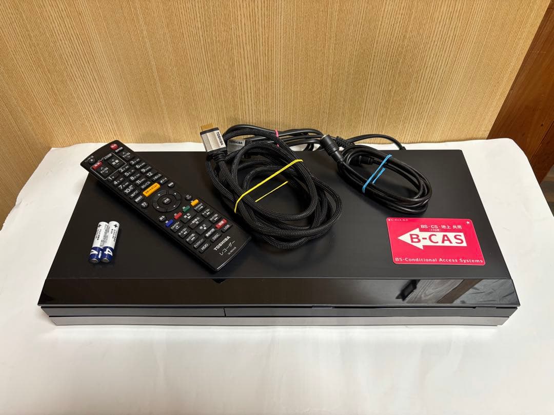 TOSHIBA ブルーレイレコーダー DBR-Z320 本体