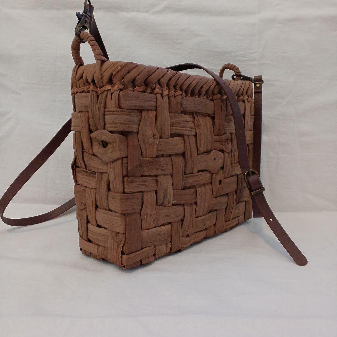 国産山葡萄ショルダーバッグ