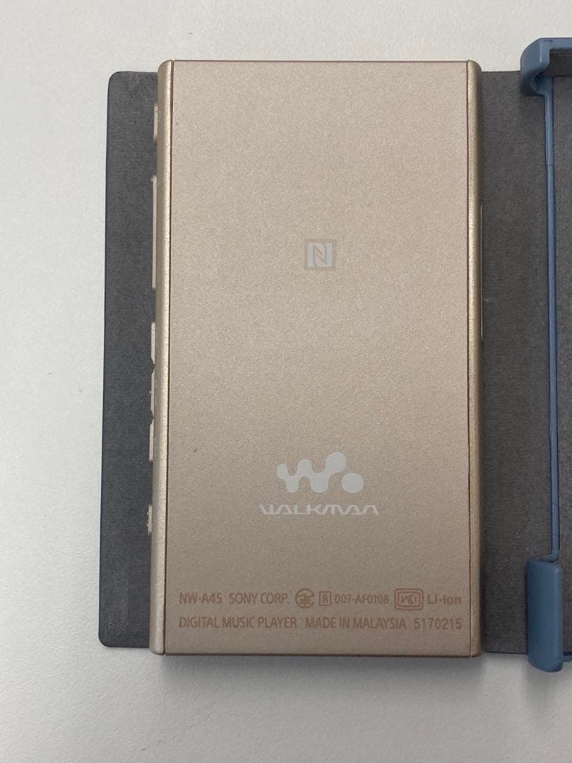SONY NW-A45 ゴールド デジタルオーディオプレーヤー　充電・カバー付き