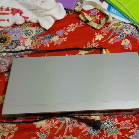 DVD プレーヤー