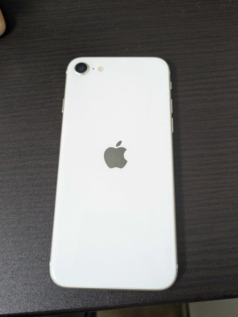 Apple iPhone SE (第3世代) 本体