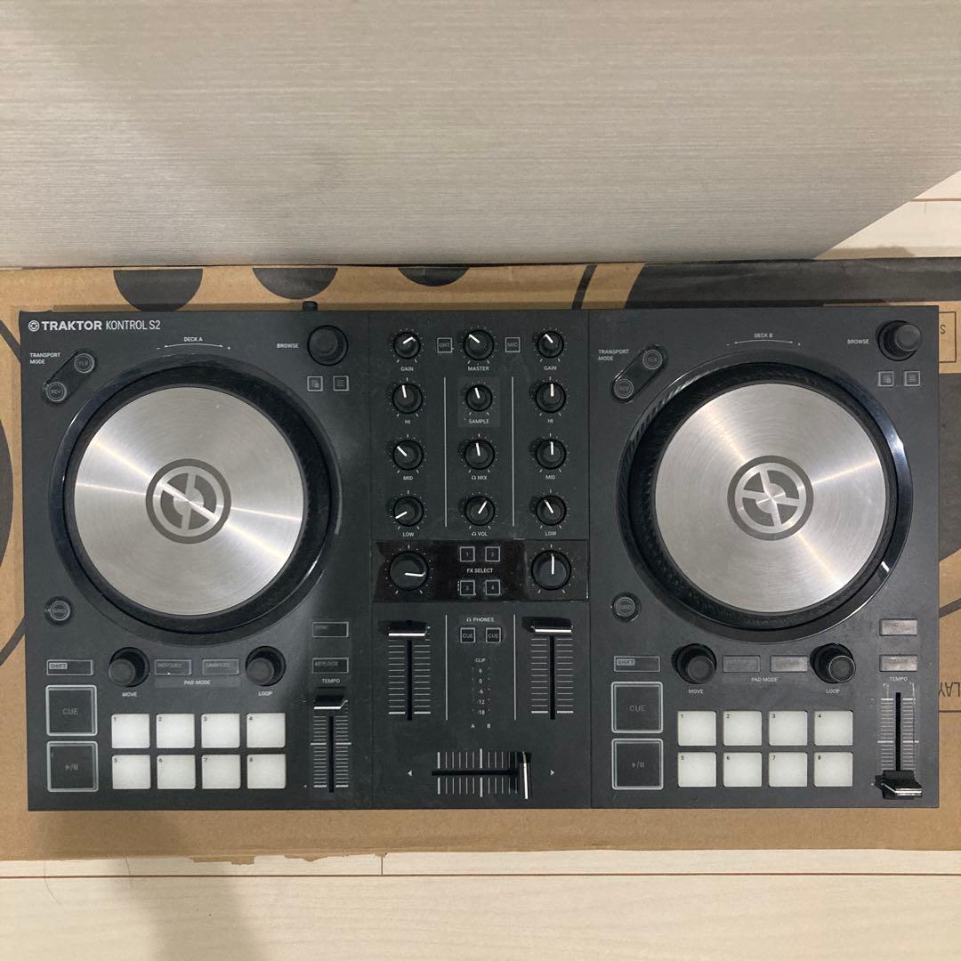 TRAKTOR KONTROL S2 MK3 DJコントローラー