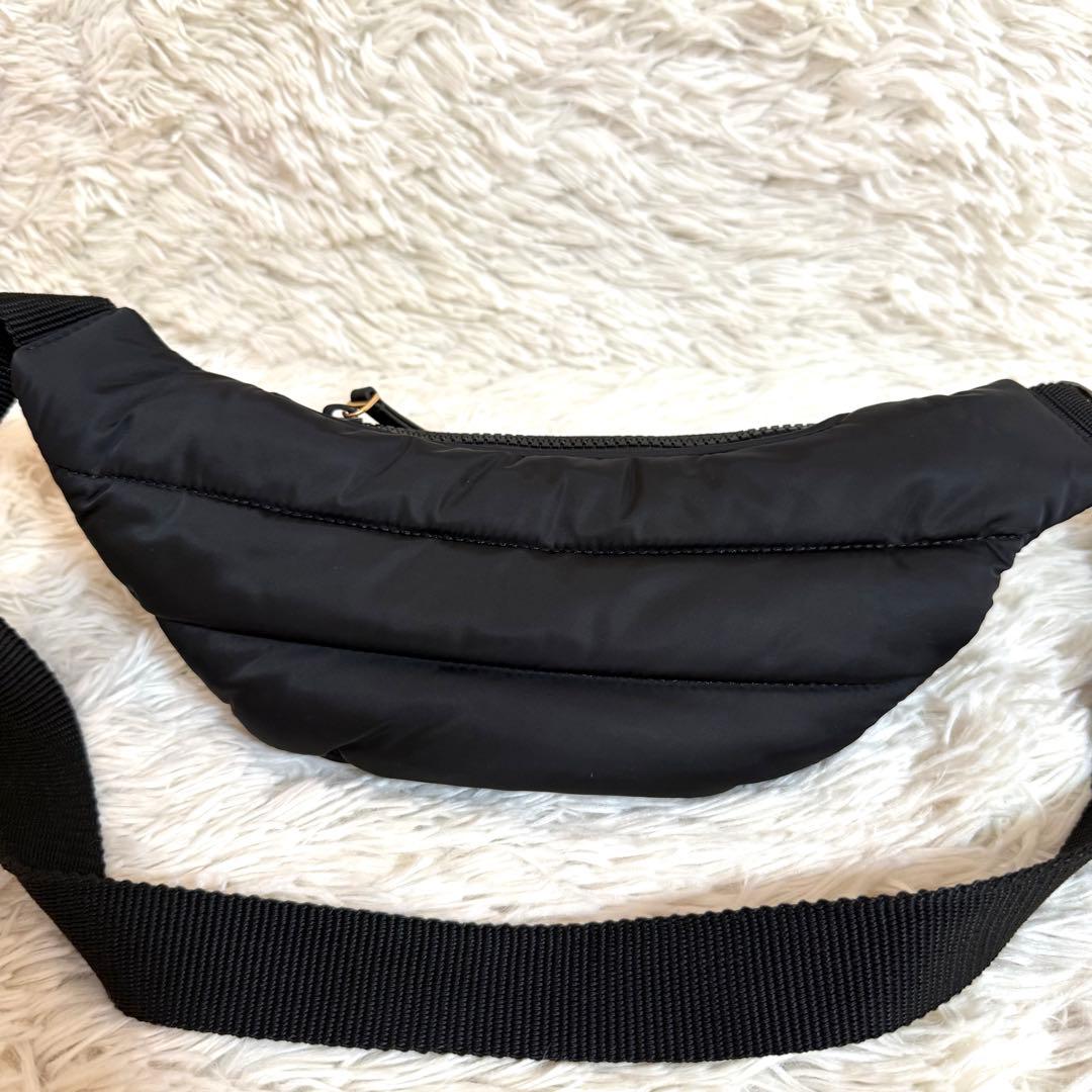 極美品✨ トリーバーチ ボディバッグ ナイロン キルティング 黒 パッファ