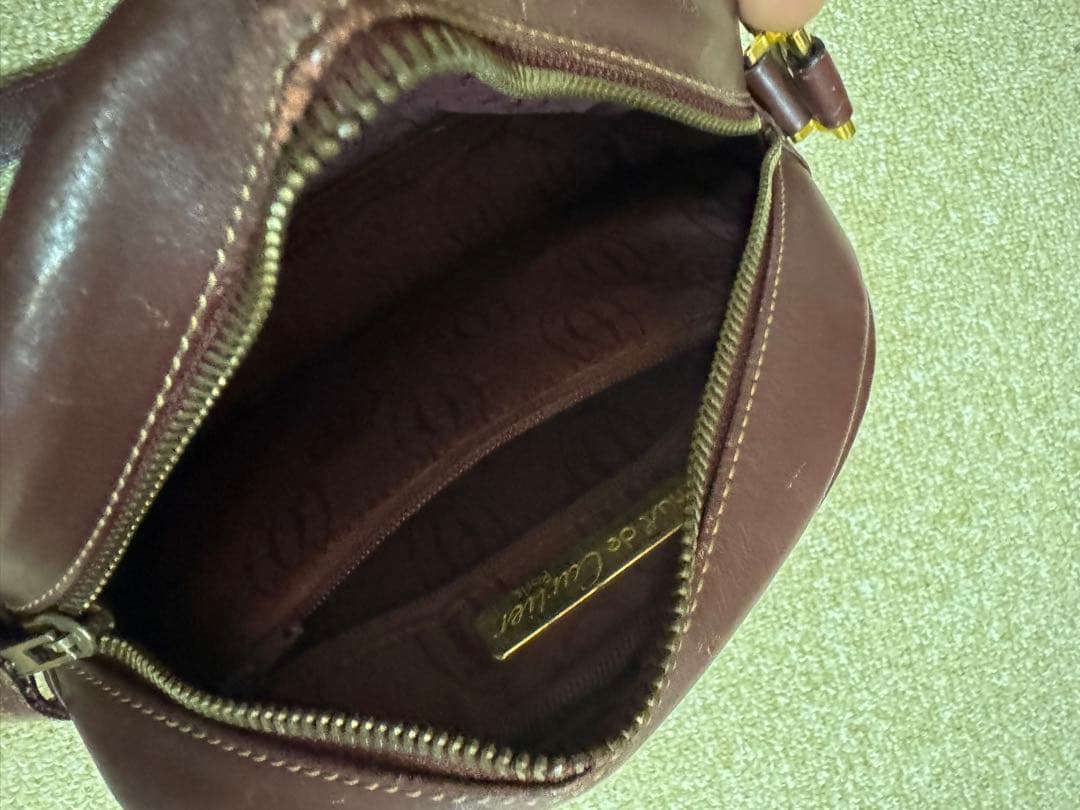 カルティエ ヴィンテージ マストライン ロゴ レザー ミニ ショルダーバッグ