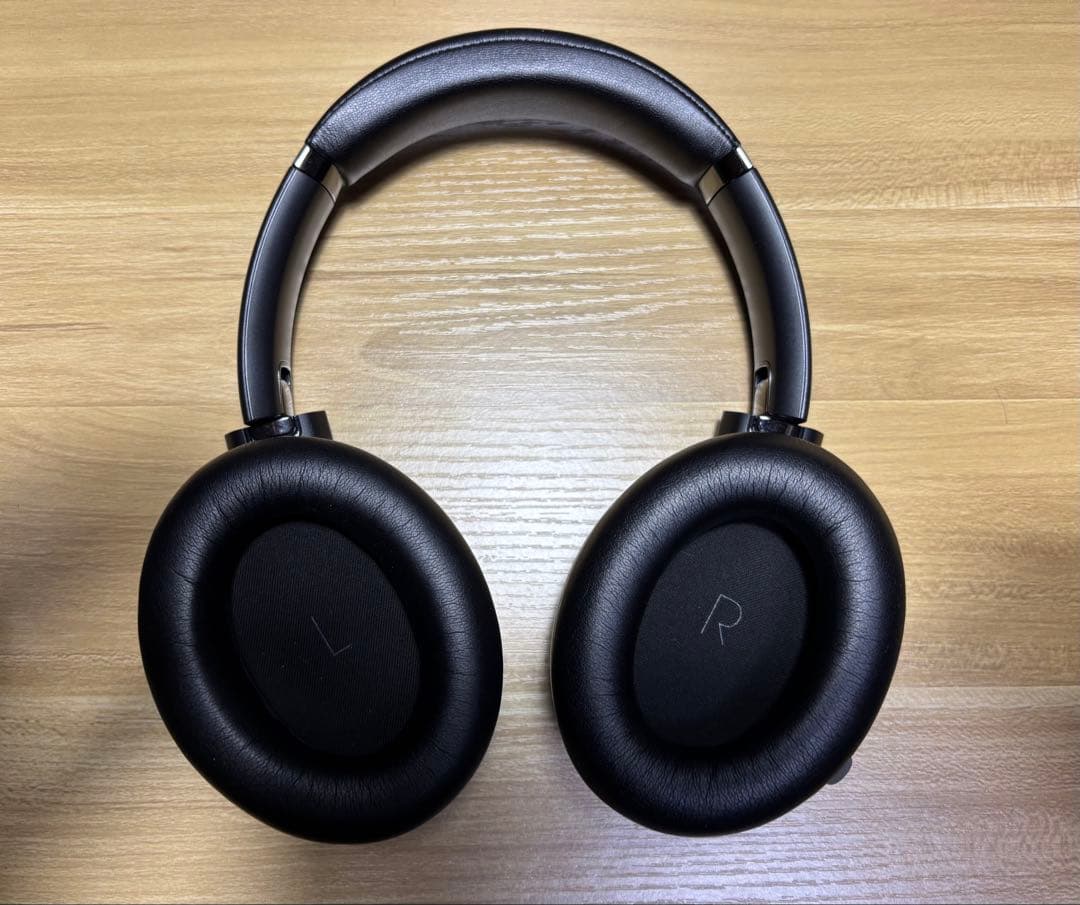 つ*こ様 ワイヤレスヘッドホン　JBL Tour One M2 ブラック