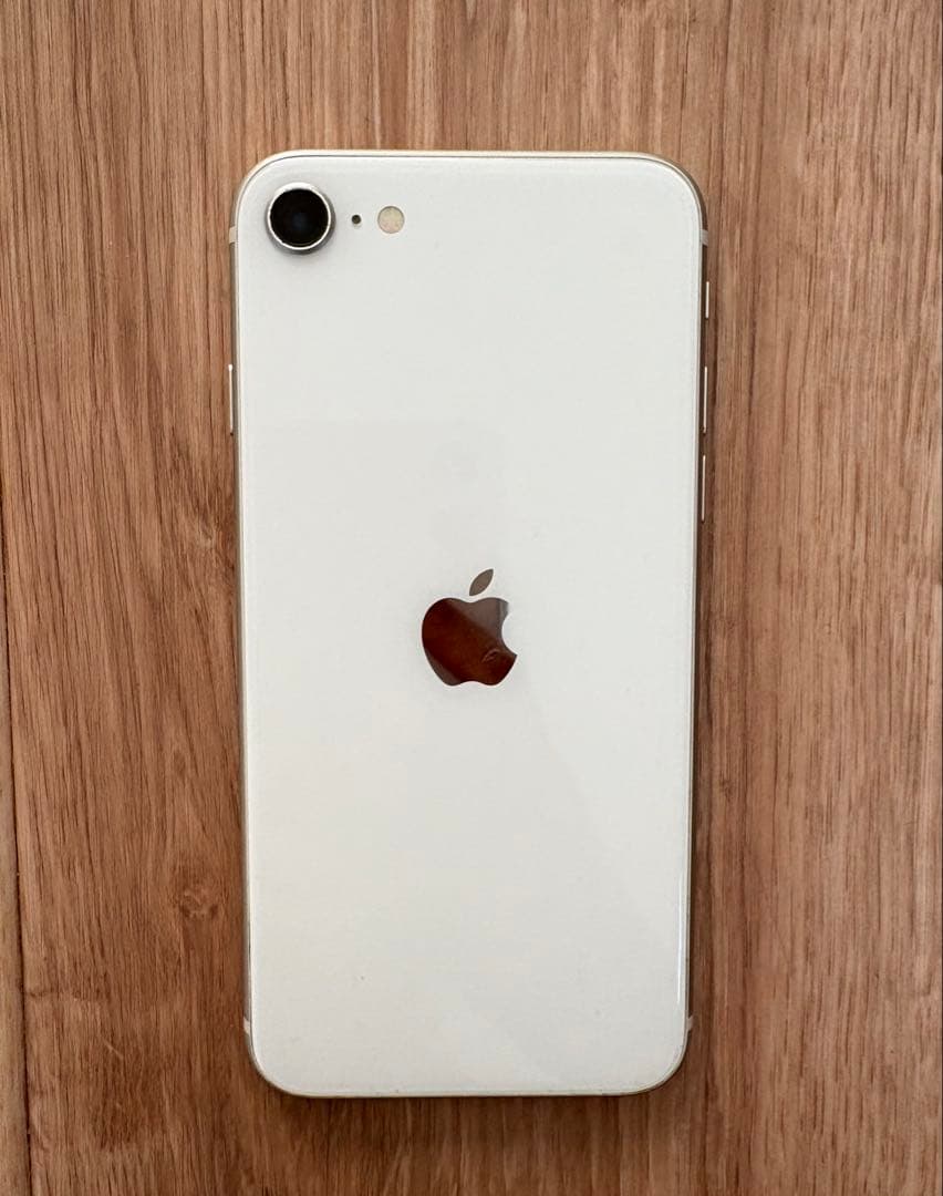 iPhone SE 第3世代 64GB スターライト SIMフリー 初期化済