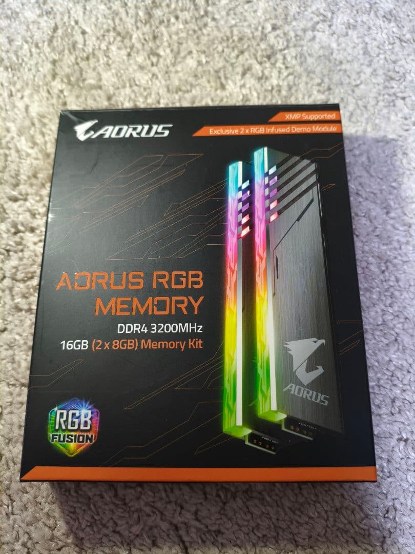 メモリー GIGABYTE AORUS DDR4 16GB (8GBx2)