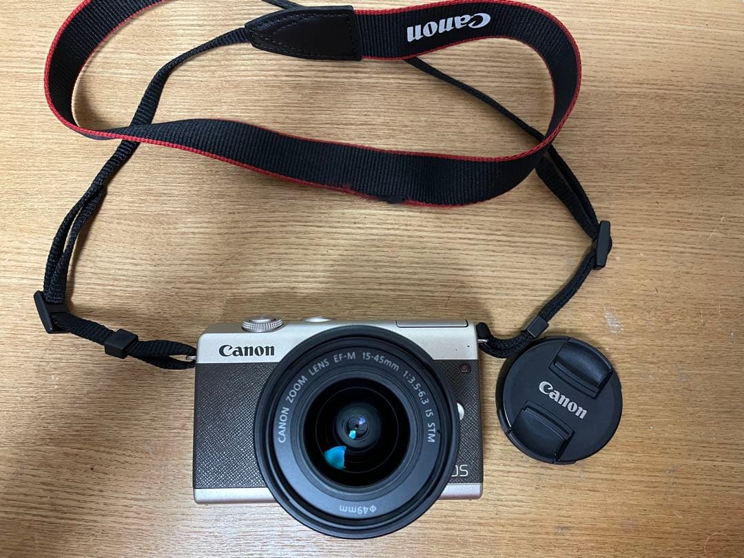 Canon EOS M200 ゴールド EF-M 15-45mm レンズ付き