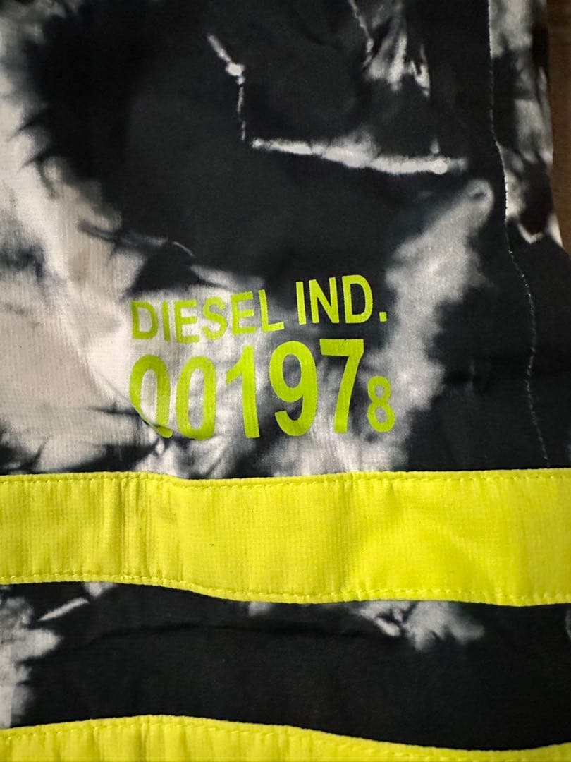 美品DIESEL-KIDスキーコレクションサイズ4 110 スキーウェアこども