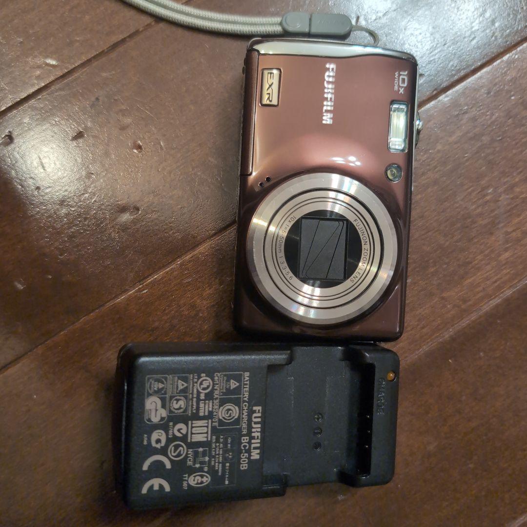 Fujifilm FinePix F70 EXR コンパクトデジタルカメラ