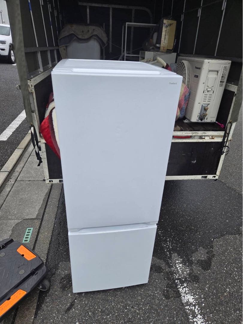 ☆引き取り希望☆冷蔵庫 2023年製 ホワイト YRZ-F15J-W