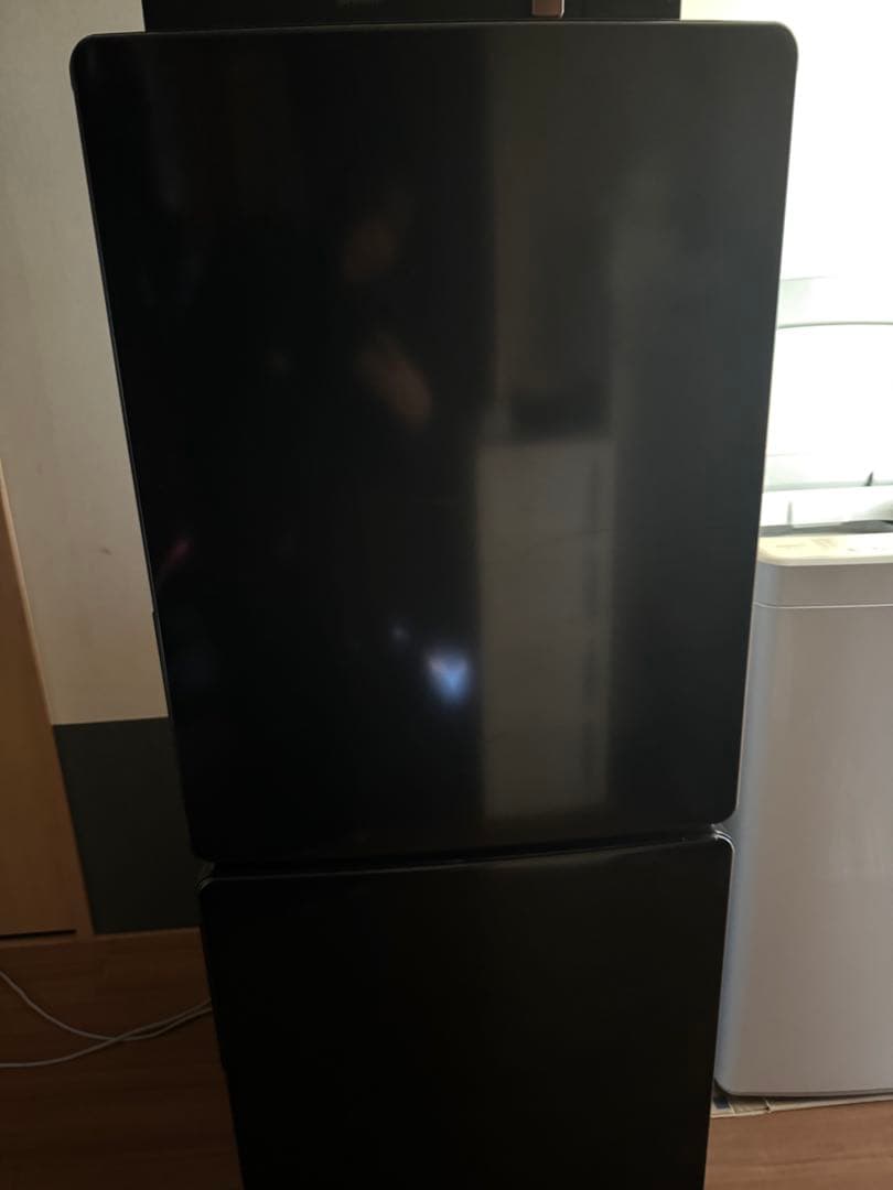 ブラック冷蔵庫 調整可能棚付き