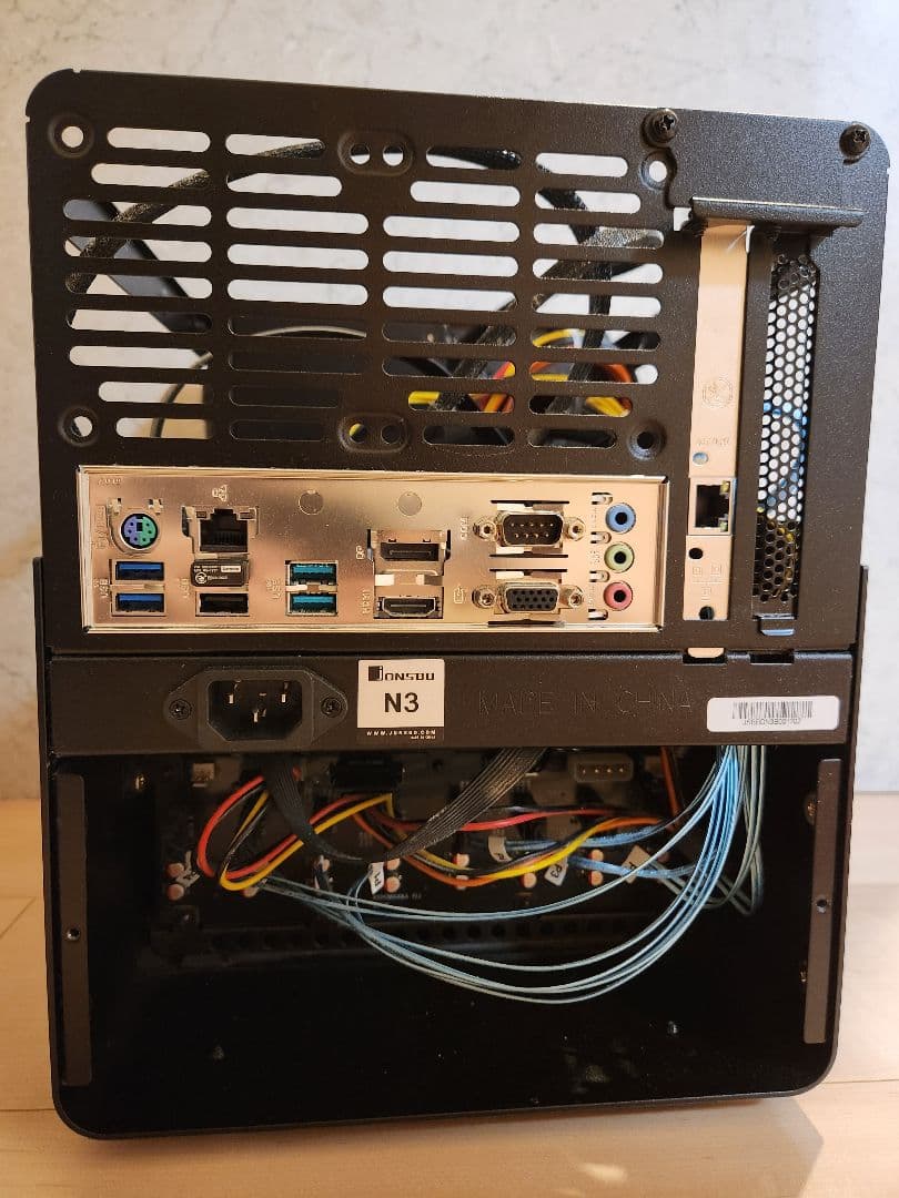 JONSBO N3ケース N100マザー 400W電源 SSD メモリ付き