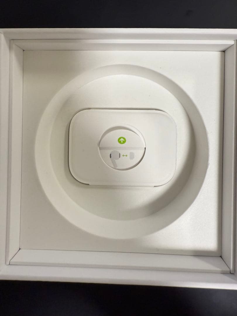 [美品]AirPods Pro 第2世代[充電ケーブル未使用]