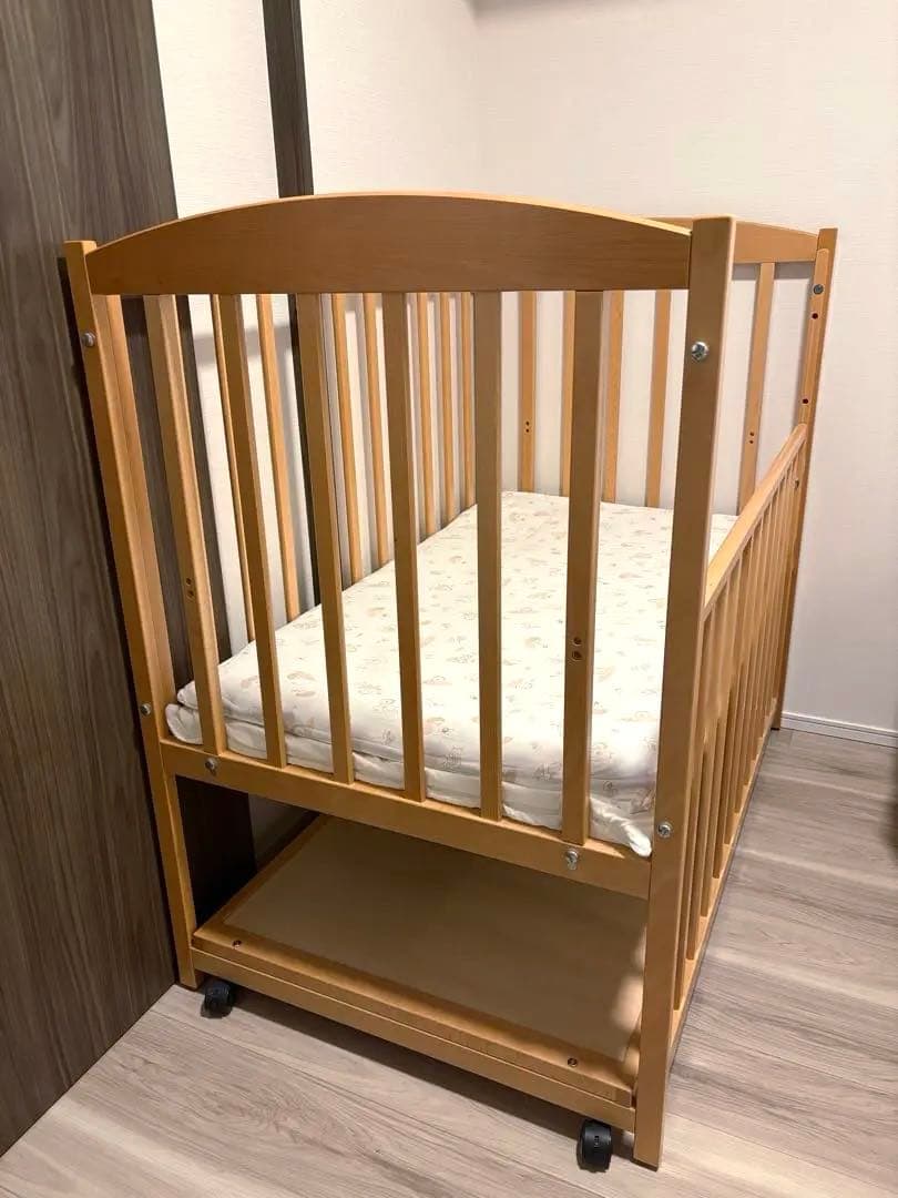 取説付き　ハイタイプ ベビーベッド 収納付き