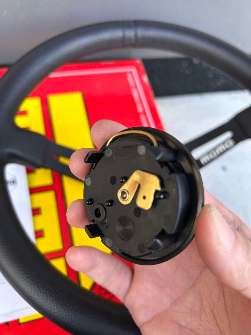 civicunさま専用　MOMO ステアリング328D 90mm