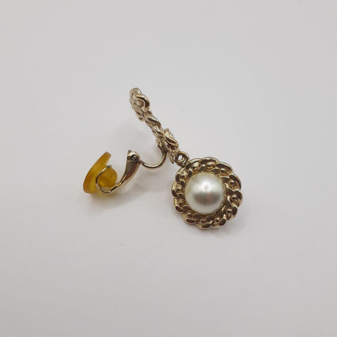 Myday公式アカウント01様★ CHANEL　シャネルイヤリング　片方