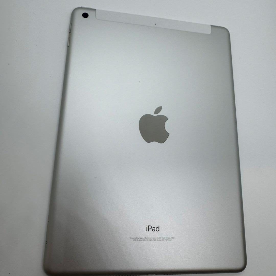 Apple iPad 本体 第5世代 9.7インチ