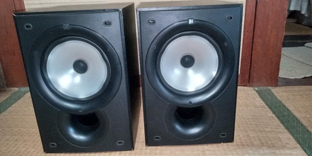 KEF Q15.2 スピーカー