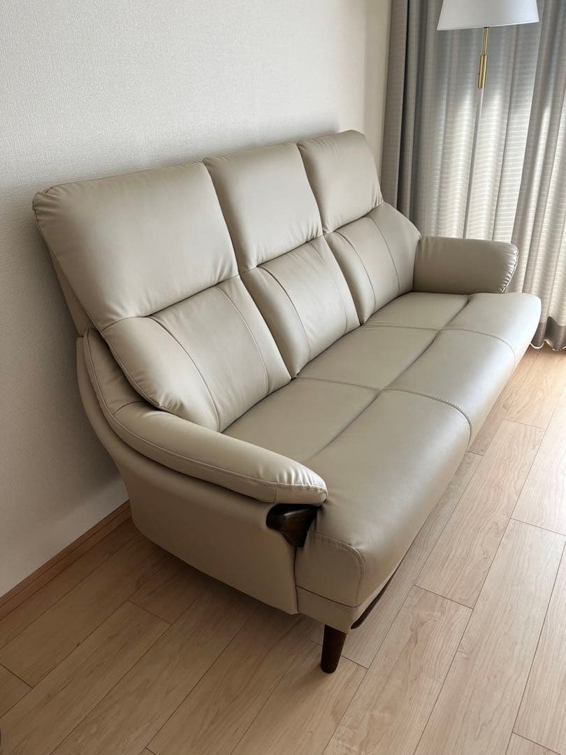 値下げ！ニトリ　新品同様　2025年1月15日購入　3人掛け 合皮ソファ
