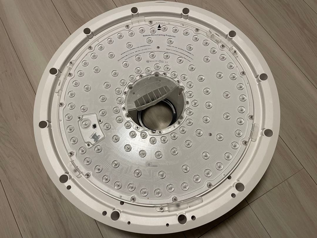 【美品】Nebula Nova Android TV 天井プロジェクター 本体