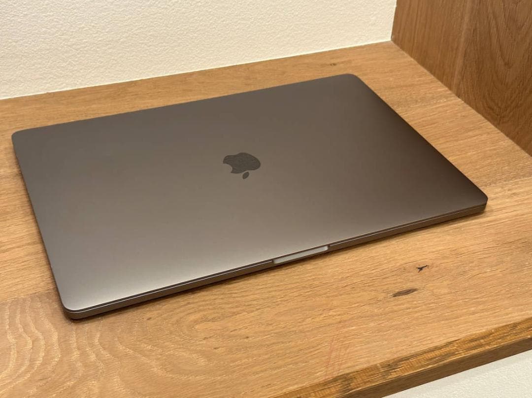 MacBook Pro グレイUS Core i9 64GB 8TB
