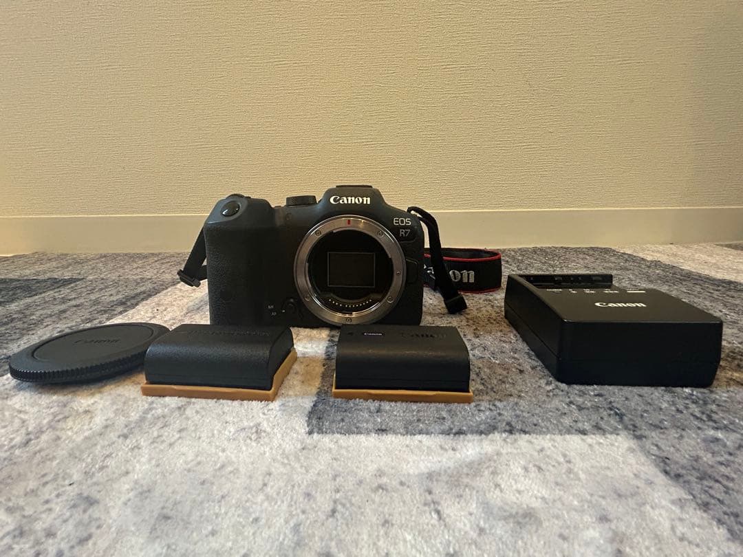 Canon EOS R7 本体