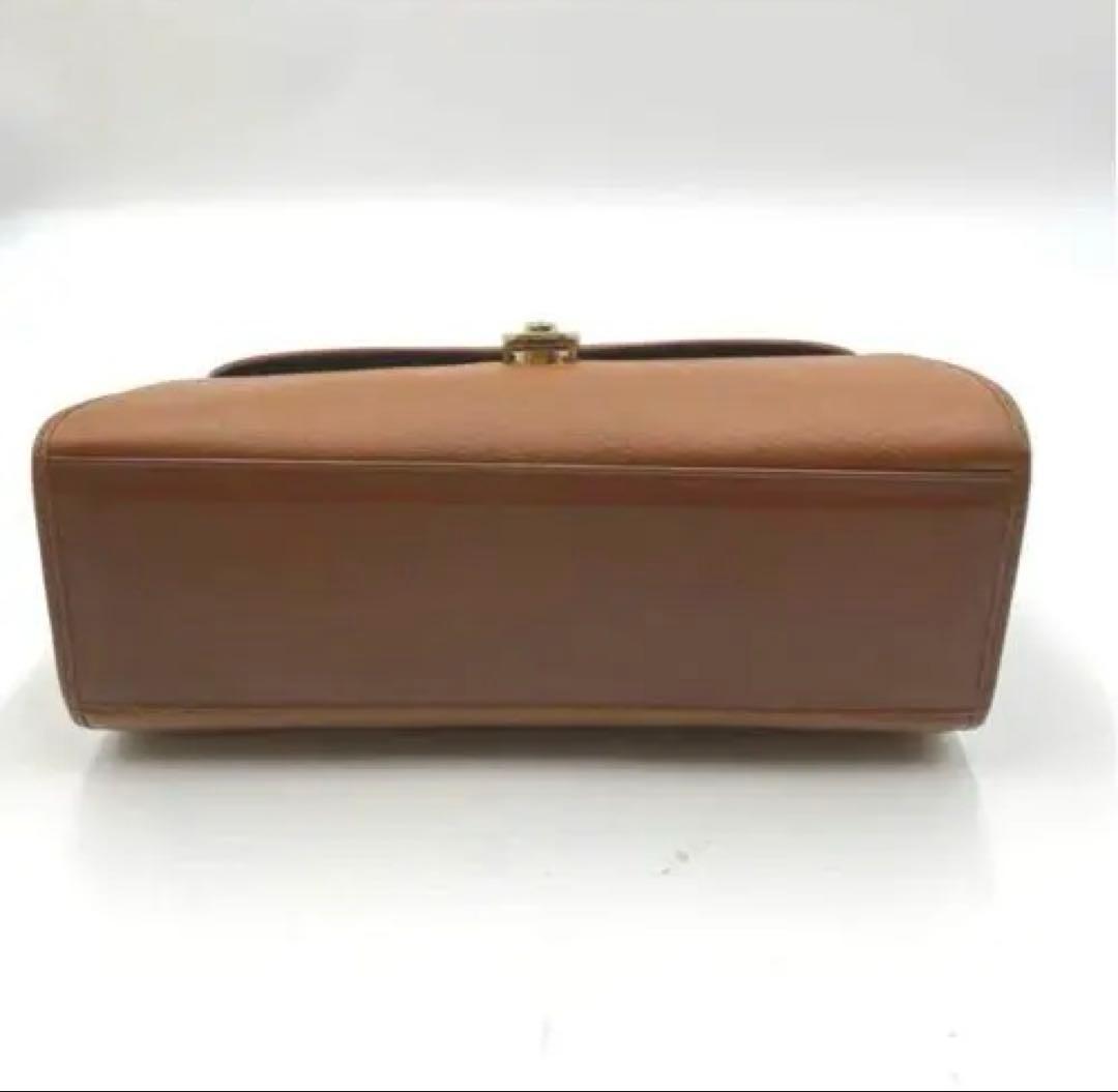 【美品】BURBERRY ハンドバッグ 本革