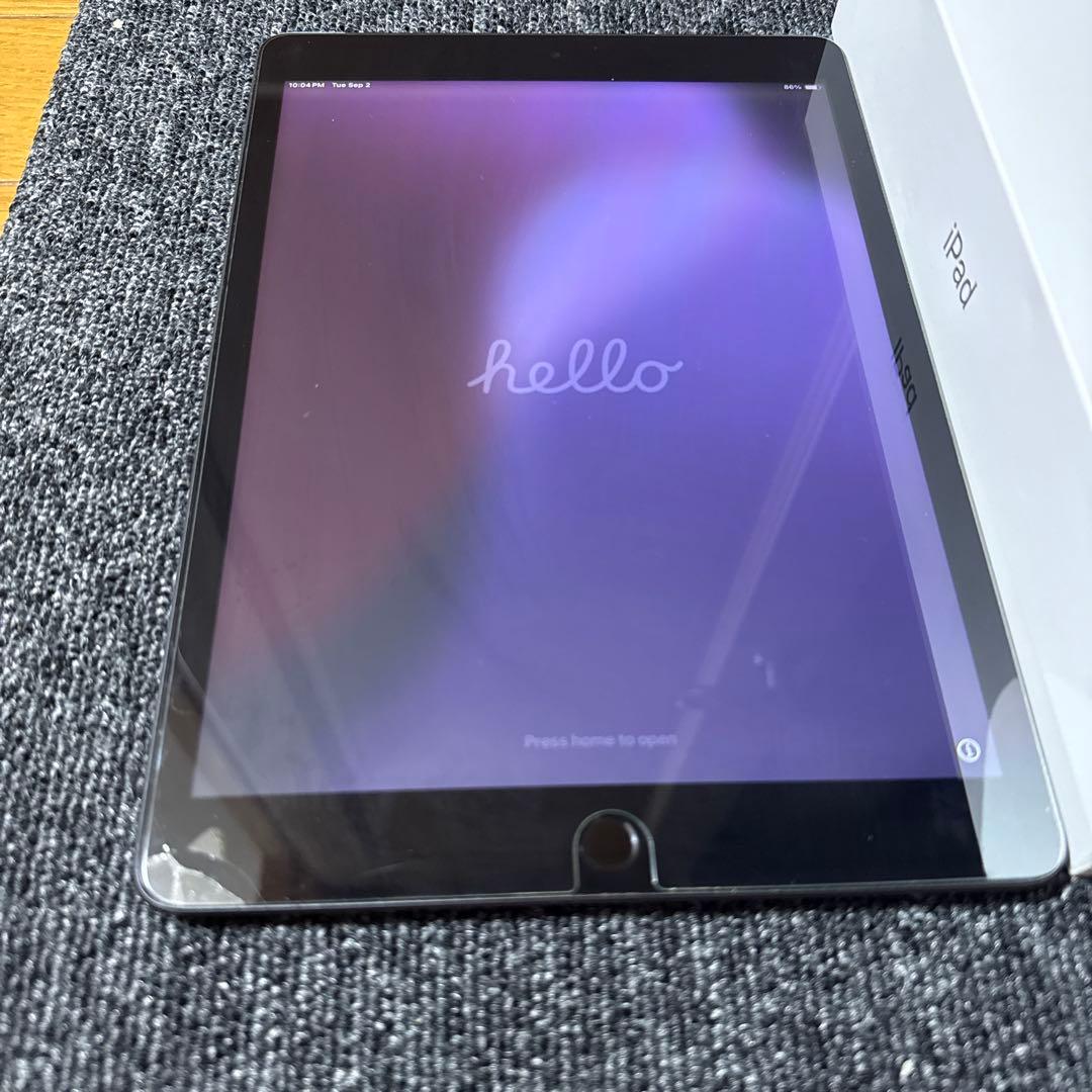 iPad 本体 第9世代64gb 箱付き 充電器付き タブレットケース付き