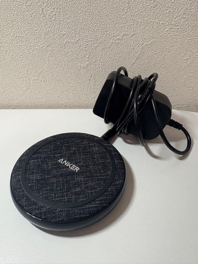 Apple iPhone 13 Pro シルバー 本体、ワイヤレス充電機