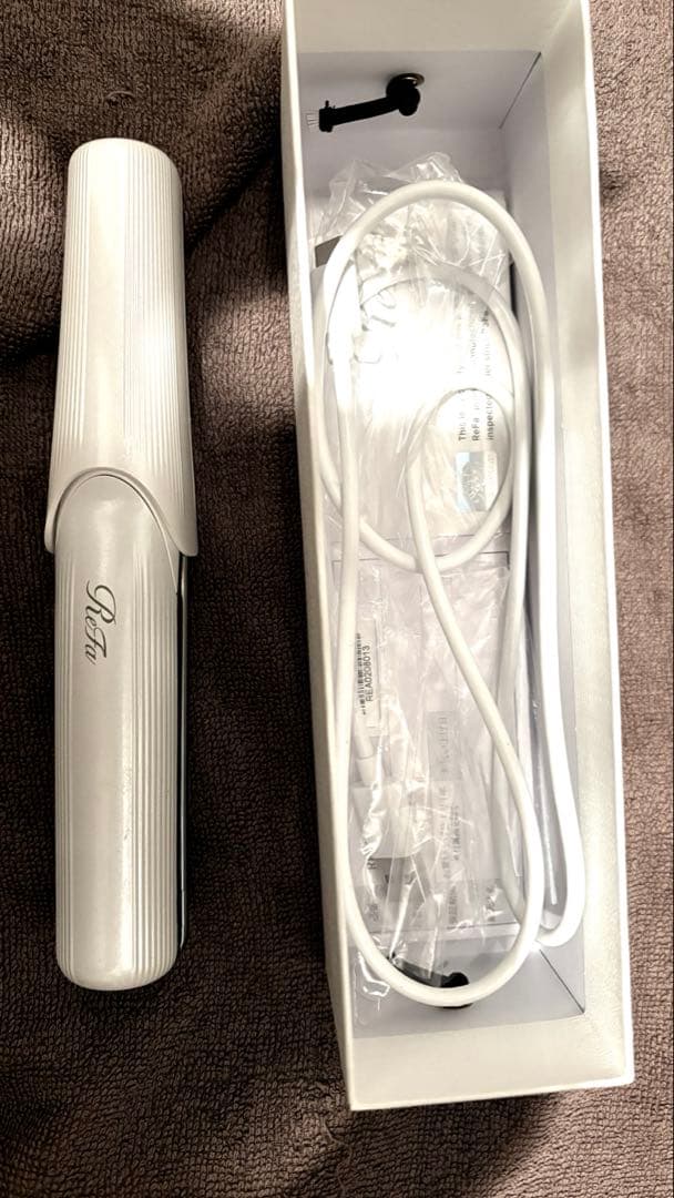 ReFa(リファ)ミニ　ストレートヘアアイロン ホワイト　箱&コード付