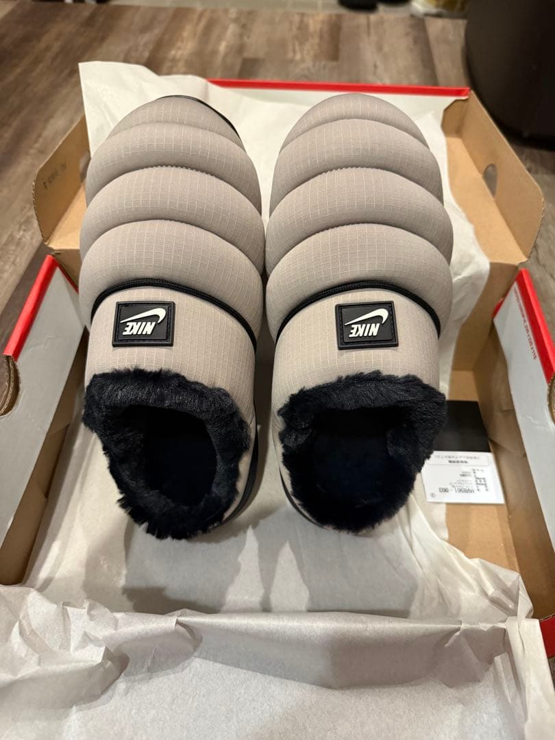 完売品　25㎝　Nike バロウ SE サンダル スリッパ　ファー　値下げ不可