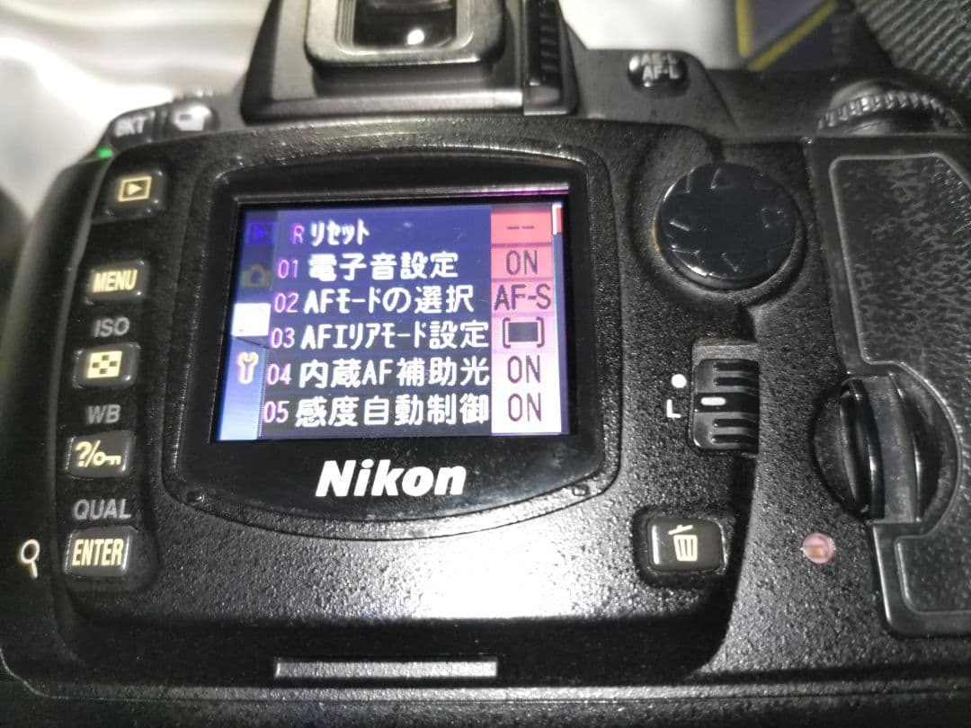 Nikon D70 デジタル一眼レフカメラ ニコン レンズ2本付
