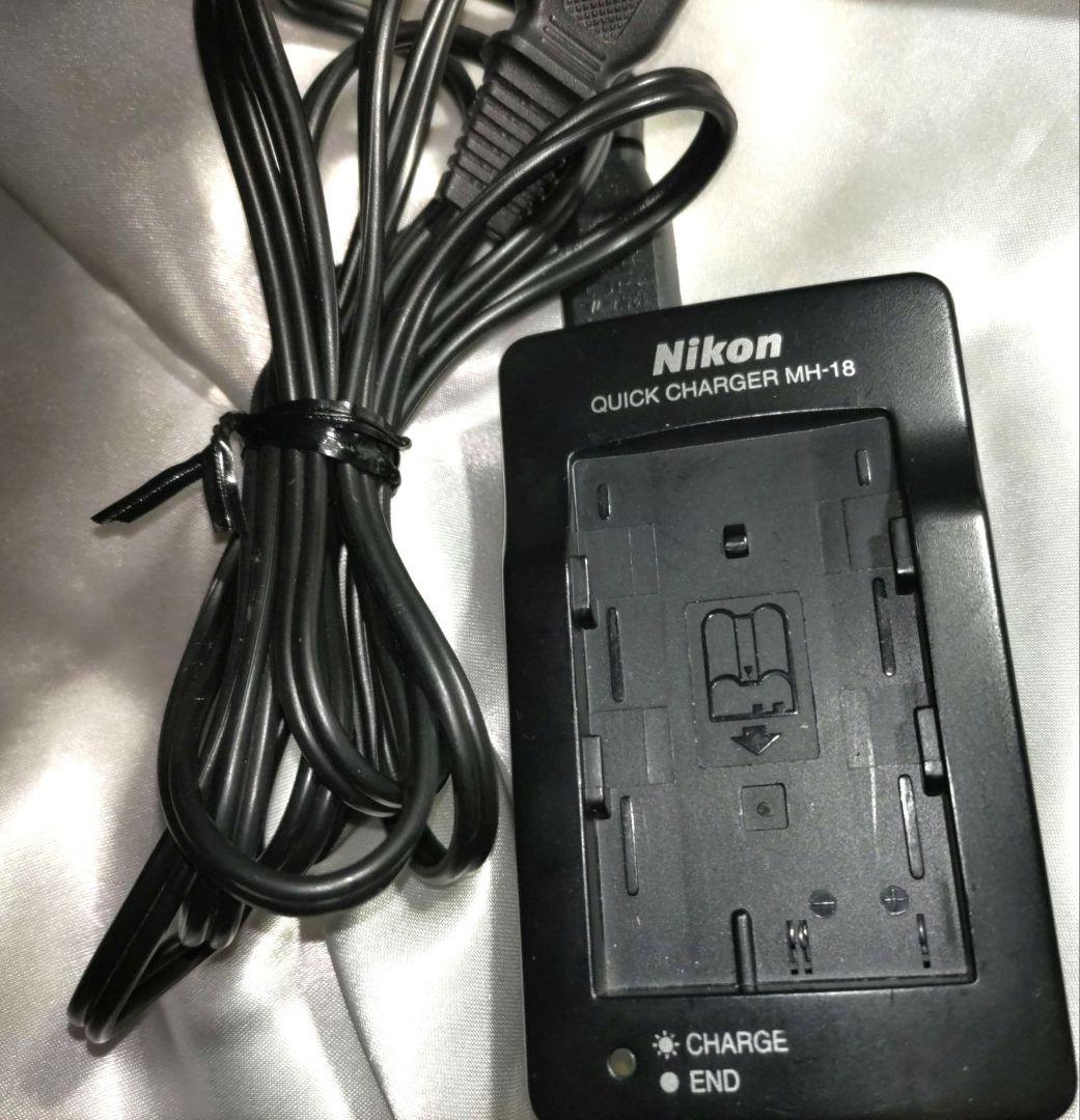 Nikon D70 デジタル一眼レフカメラ ニコン レンズ2本付