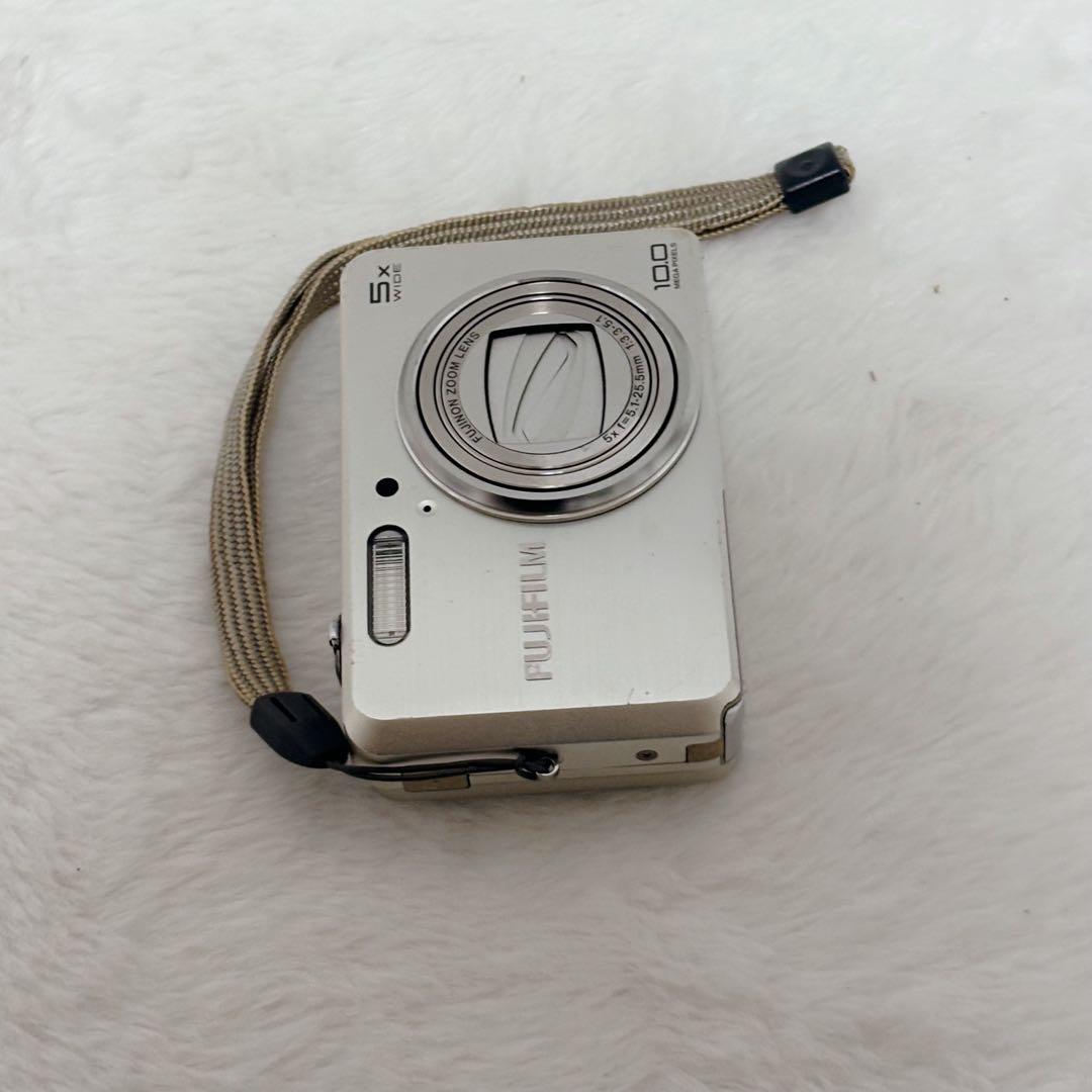 FUJIFILM FinePix J150w シルバー