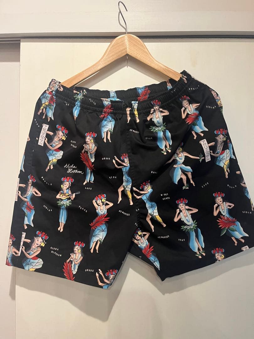 Aloha Blossom HULA GIRL柄 ショートパンツ Mサイズ