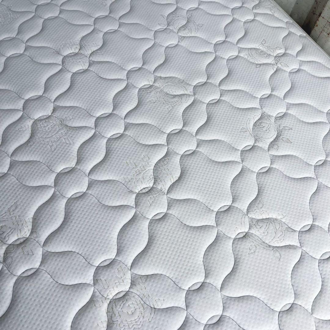 取付無料！シモンズ ビューティレスト ゴールデンバリュー セミダブルマットレス✨